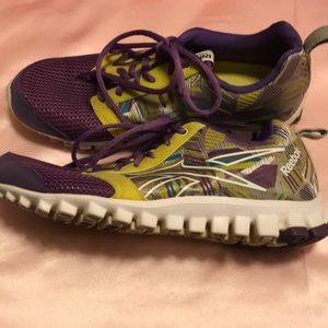 REEBOK REALFLEX SNEAKERS ...SIZE....7